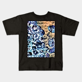 Blue flower acrylic pour art Kids T-Shirt